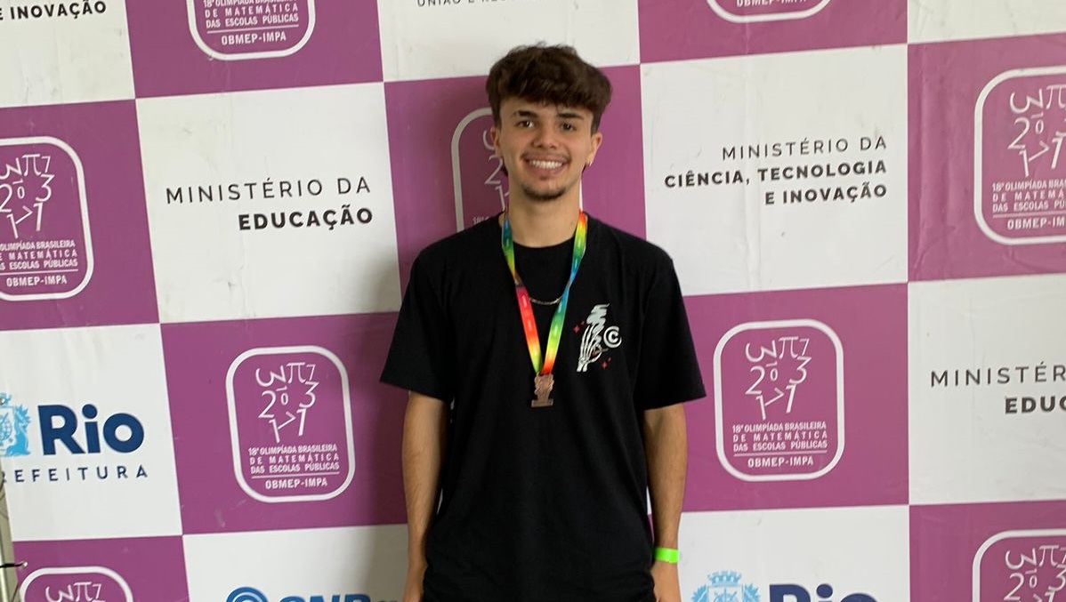 Estudante do CAUCP recebe medalha de bronze na Cerimônia de Premiação Regional da 18ª OBMEP